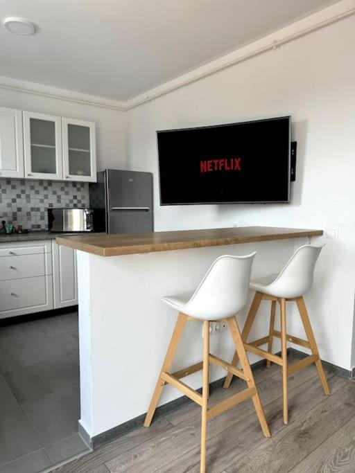 Seville Studio Cu Terasa & Vedere La Munte Брашов Экстерьер фото
